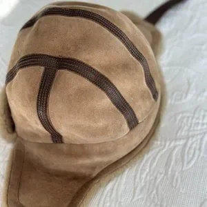 Vintage LOUIS VUITTON Shearling Winter Hat, Size: Small, 100% Agneau Lambskin Louis Vuitton | Accessories | Vintage Louis Vuitton  main image 4